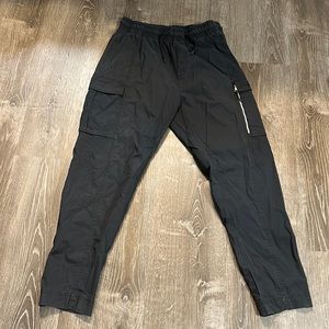 Nike Cargo Joggers